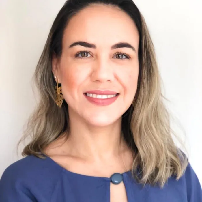 Dra. Daiana Christian Carvalho dos Santos