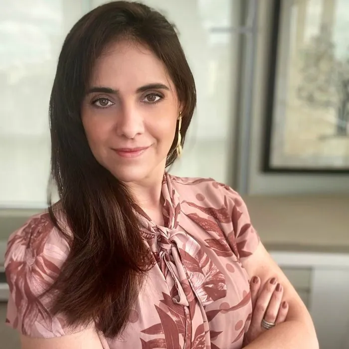 Mara Cláudia Azevedo Pinto Dias